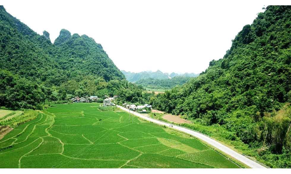 14-Day Northern Vietnam Cycling: Ha Giang, Ban Gioc & Hoang Su Phi